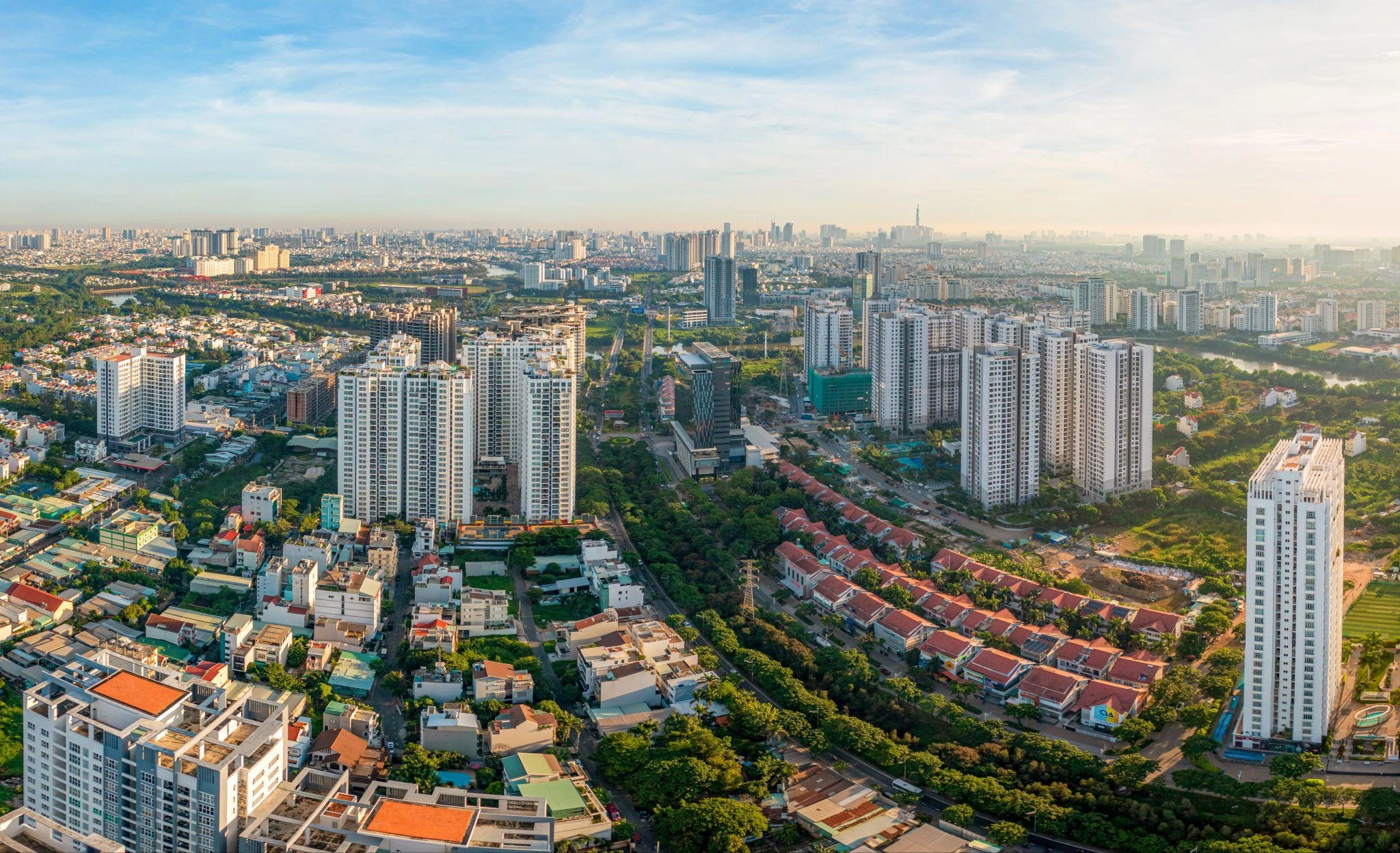 Đường Trên Cao Xuyên Quận 7: BĐS Khu Nam Dậy Sóng