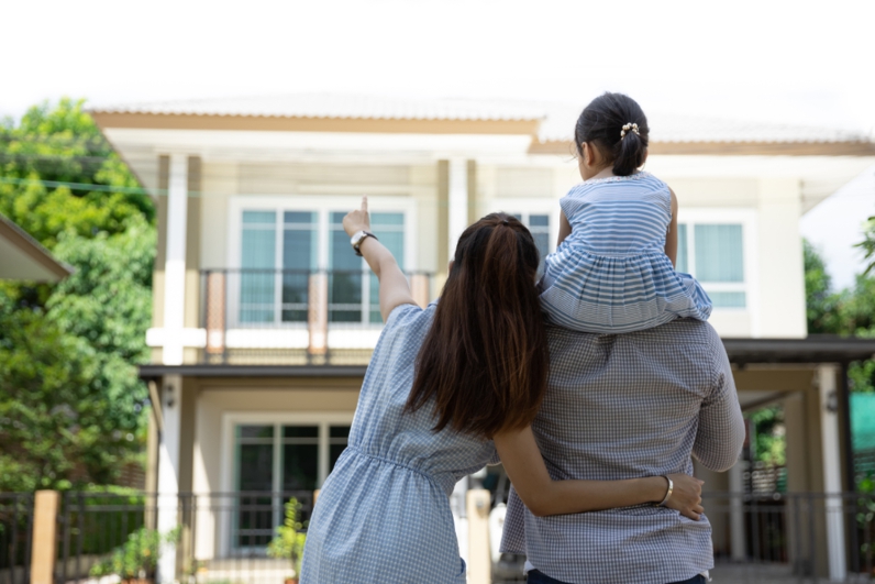 Ngân Hàng Giảm Lãi Suất Hỗ Trợ Người Trẻ Mua Nhà