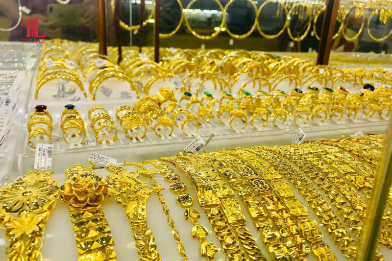Giá vàng lập kỷ lục, nhưng chuyên gia cảnh báo sắp điều chỉnh