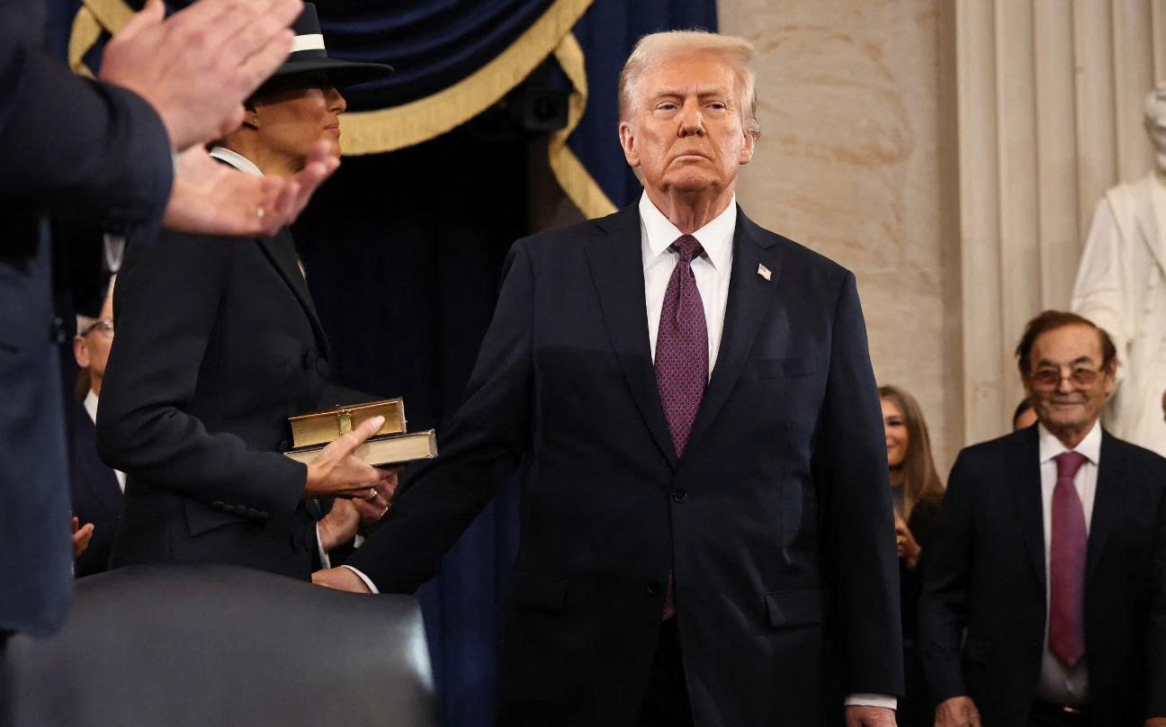 Ông Trump áp thuế mạnh 14 nước – Đông Nam Á bị “điểm mặt”
