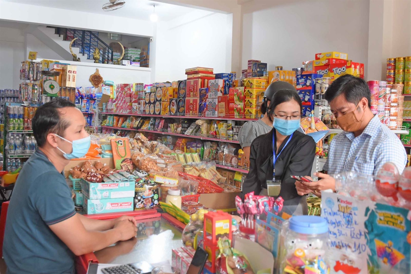  Hộ kinh doanh sắp “dễ thở” ? Ngưỡng miễn thuế tăng từ 2026