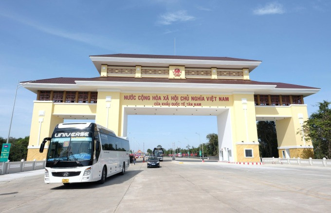Cửa khẩu quốc tế Tân Nam : mở thêm “cửa ngõ vàng” vào ASEAN